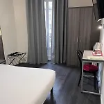 Hipotel Voltaire Bastille Hotel Paris
