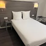 Hipotel Voltaire Bastille 3* Paris