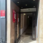 Hipotel Voltaire Bastille Hotel